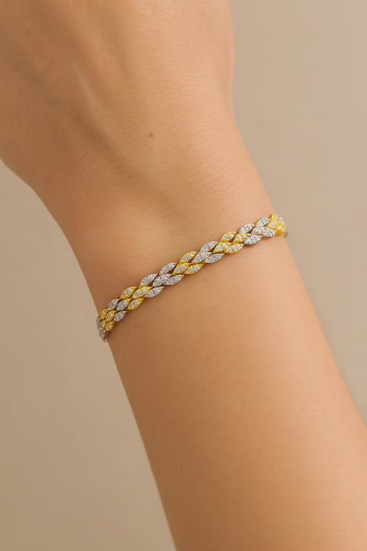 Golden Elegance Two-Tone Infinity Link Diamond Bracelet – Luxury Round-Cut Design