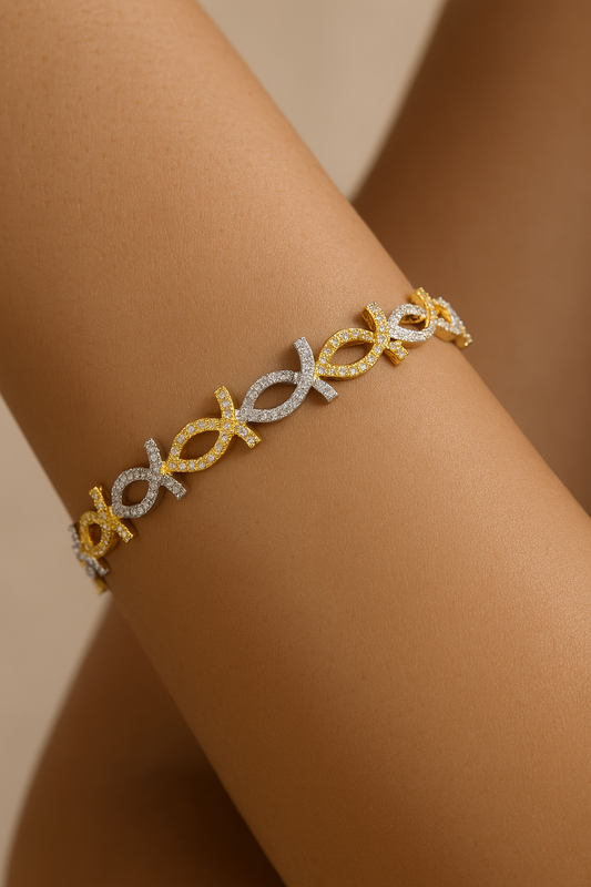 Luxe Radiance Two-Tone Diamond Tennis Bracelet – Gold & Silver Round-Cut Design