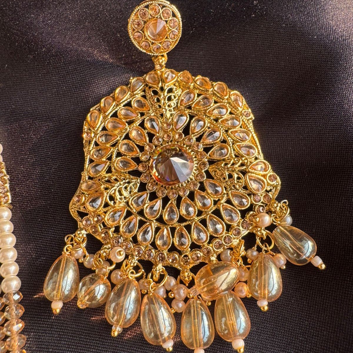 Grand Antique Gold-Plated Kundan & Pearl Long Necklace Set with Maang Tikka