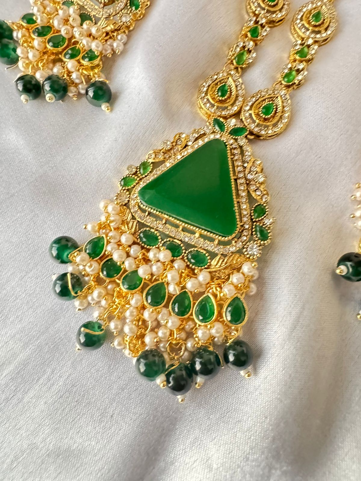 Elegant Gold-Plated Kundan Triangle Stone Necklace, Earrings & Tikka set