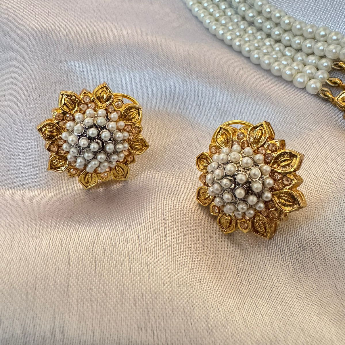 Gold-Plated Pearl Choker Necklace Set with Matching Earrings