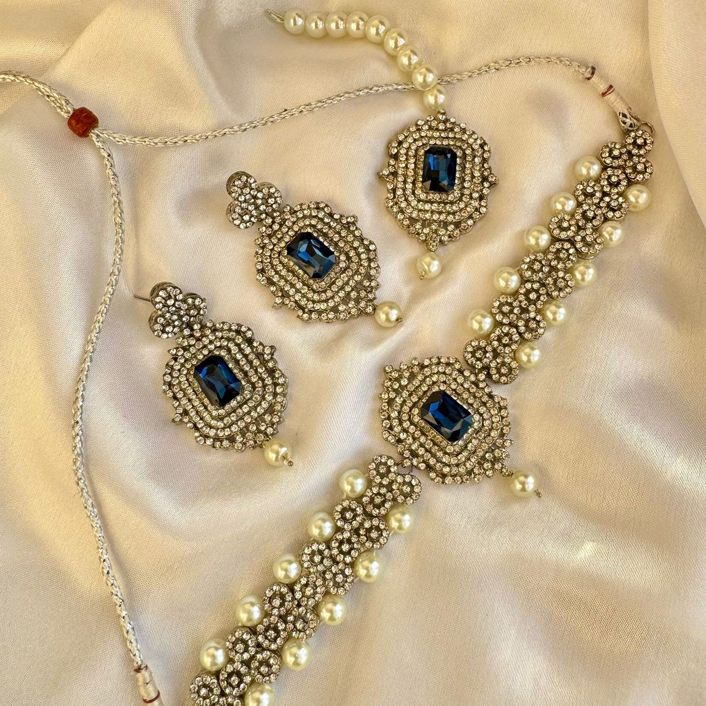 Antique Silver Finish Polki Style with Pearls Choker Necklace Set