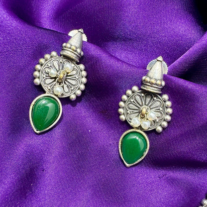 Oxidized Silver-Toned Choker Necklace and Stud Earring Set - Ethnic Style with Emerald Green Stone - Adjustable Length, Traditional Finish